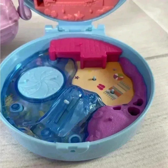 POLLY POCKET UNICORN SURPRISE CARRIER Toy & DOLPHIN Compact TRAVEL PLAY sets - Picture 15 of 16